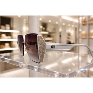 Women Oversized Rimless Sq. Sunglasses Gold Glitter Cream Frame Brown Gradient